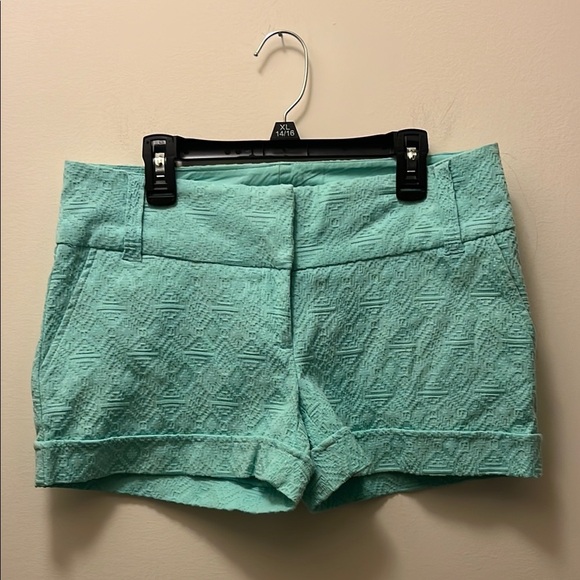 Maurice’s Women's Textured Aqua chino Shorts size 1/2 - Picture 1 of 9